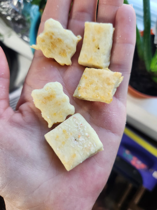 Sourdough Discard White Cheddar Crackers